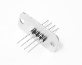 feedthrough pi filter and capacitor array